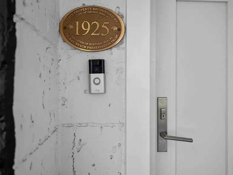 516 Swinton Historic Home front door plaque